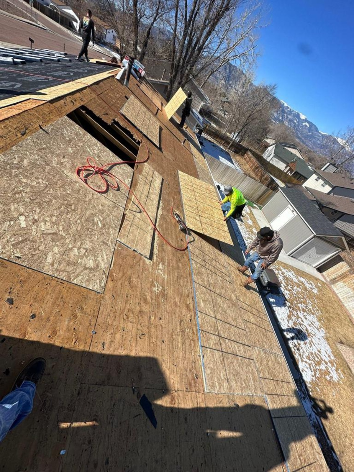 Choosing the Right Material for Your Residential Roof Installation Choosing the Right Material for Your Residential Roof Installation